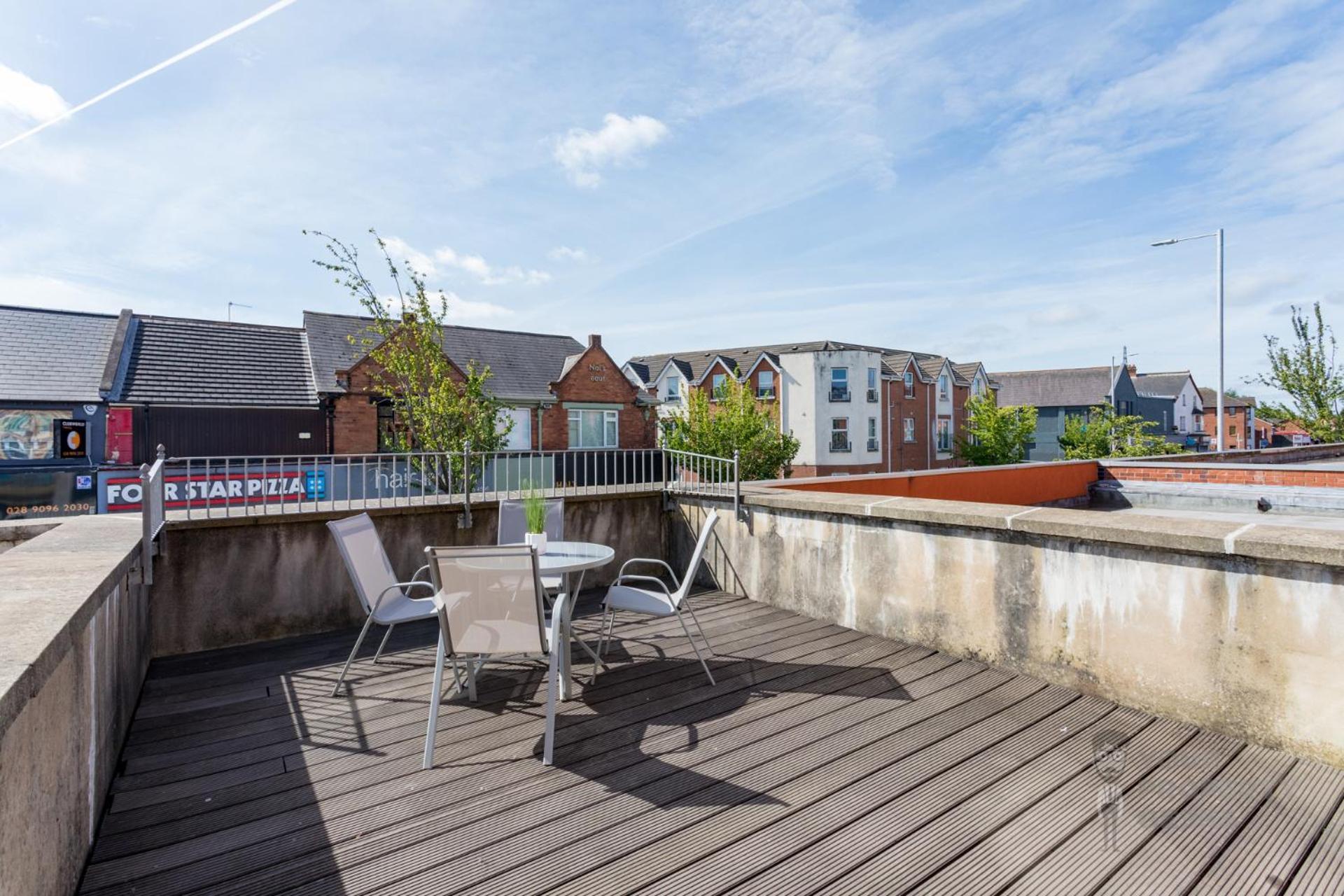 Attic Style 2 Bed Duplex Apartment With Rooftop Patio Belfast Exterior foto