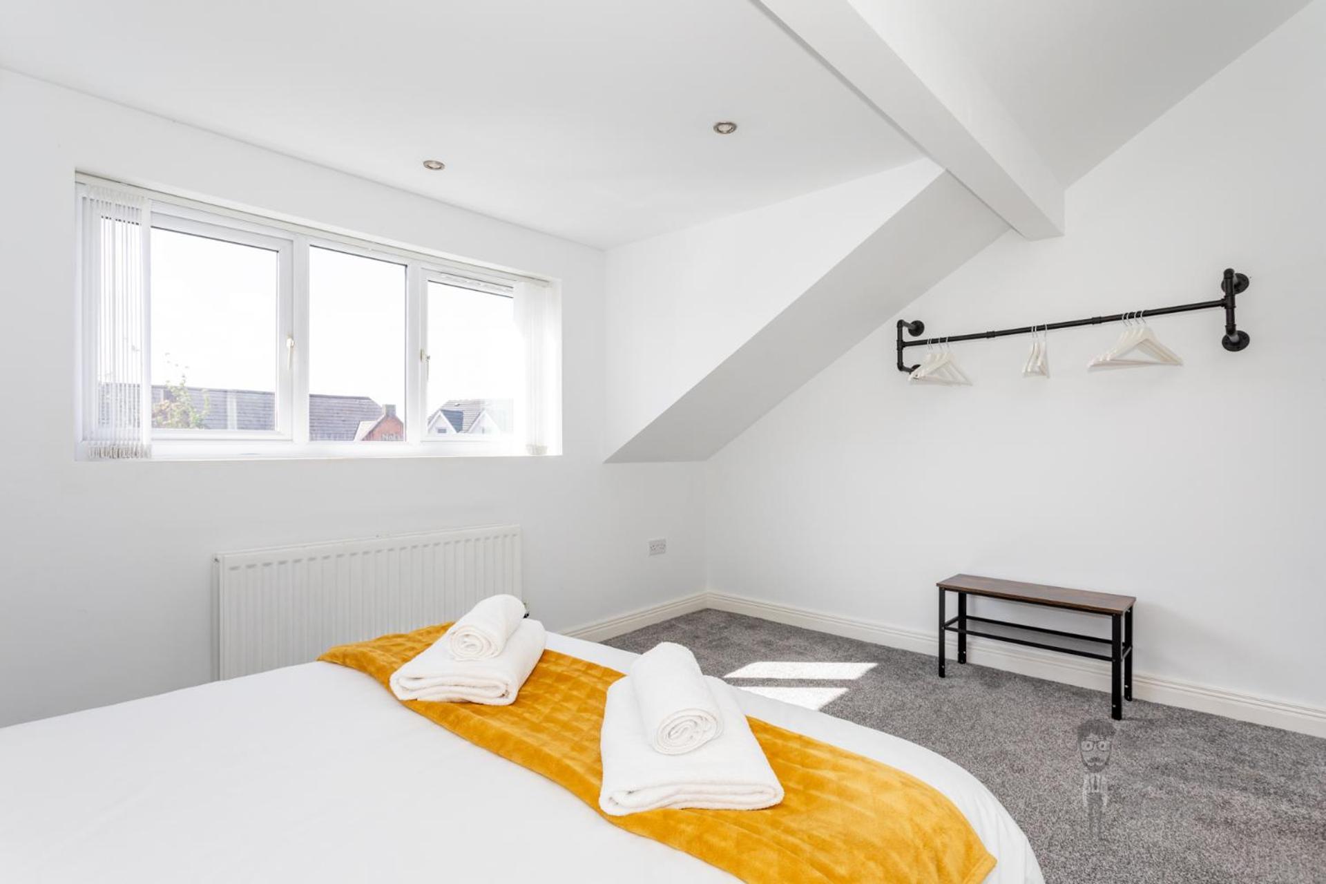 Attic Style 2 Bed Duplex Apartment With Rooftop Patio Belfast Exterior foto