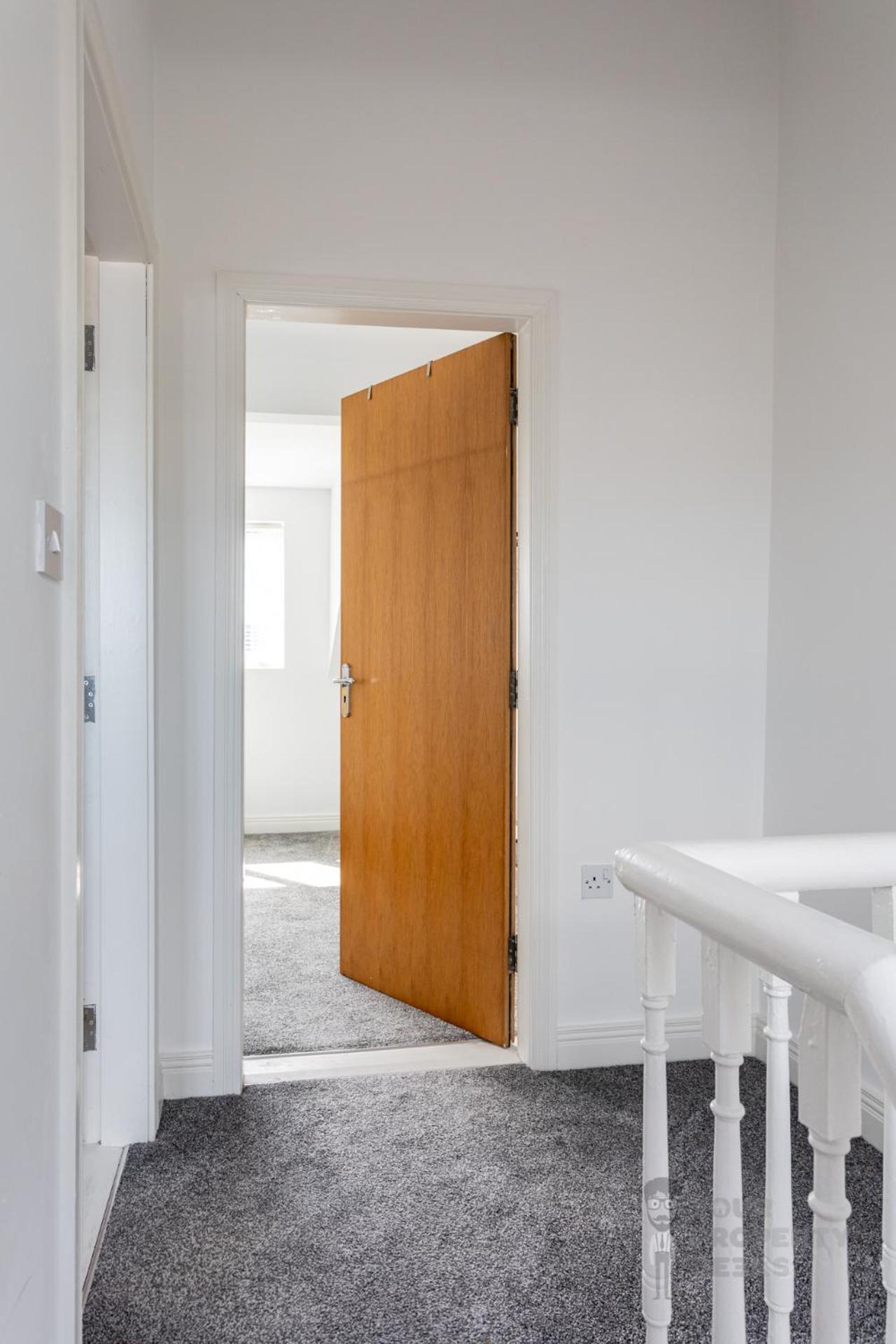 Attic Style 2 Bed Duplex Apartment With Rooftop Patio Belfast Exterior foto