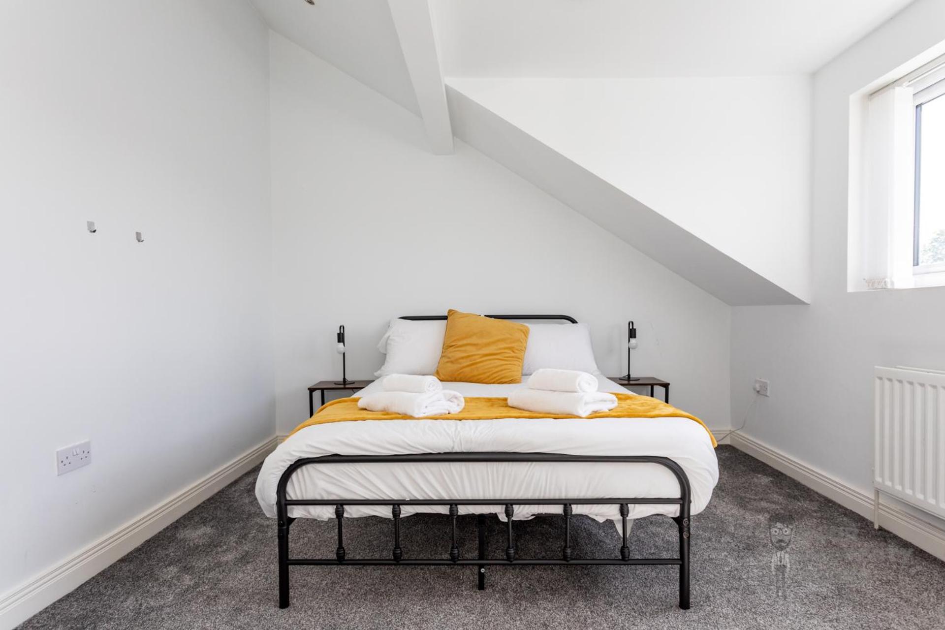 Attic Style 2 Bed Duplex Apartment With Rooftop Patio Belfast Exterior foto